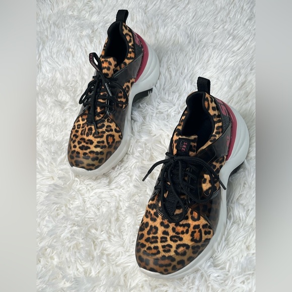 Skechers | Solei St Groovy Cat Sneakers - Picture 3 of 8